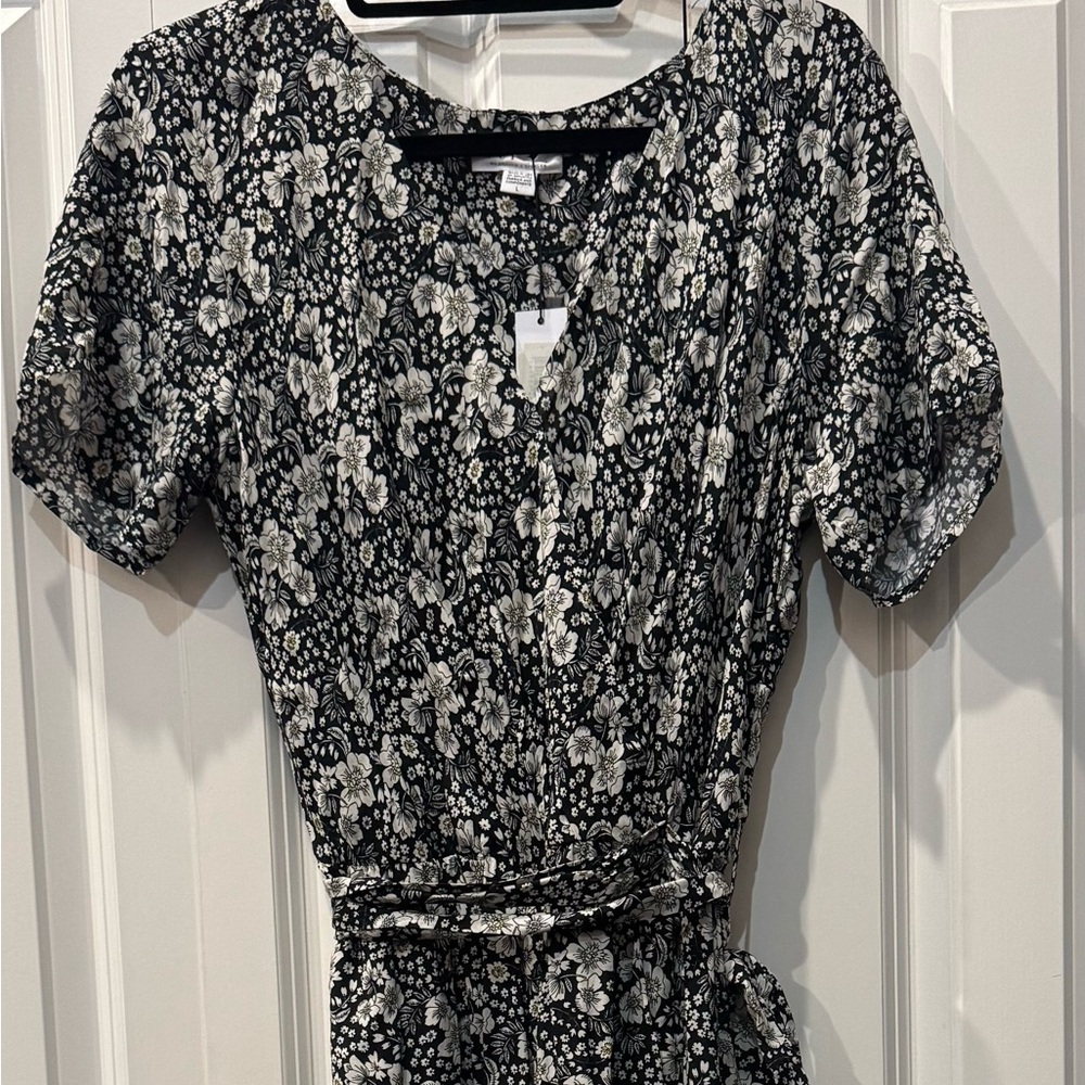 Anthropologie Velvet by Graham & Spencer Black and White Floral Wrap Midi Dress